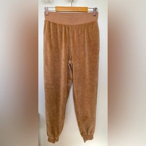 Abound Brand Lounge Joggers in Caramel Velvet